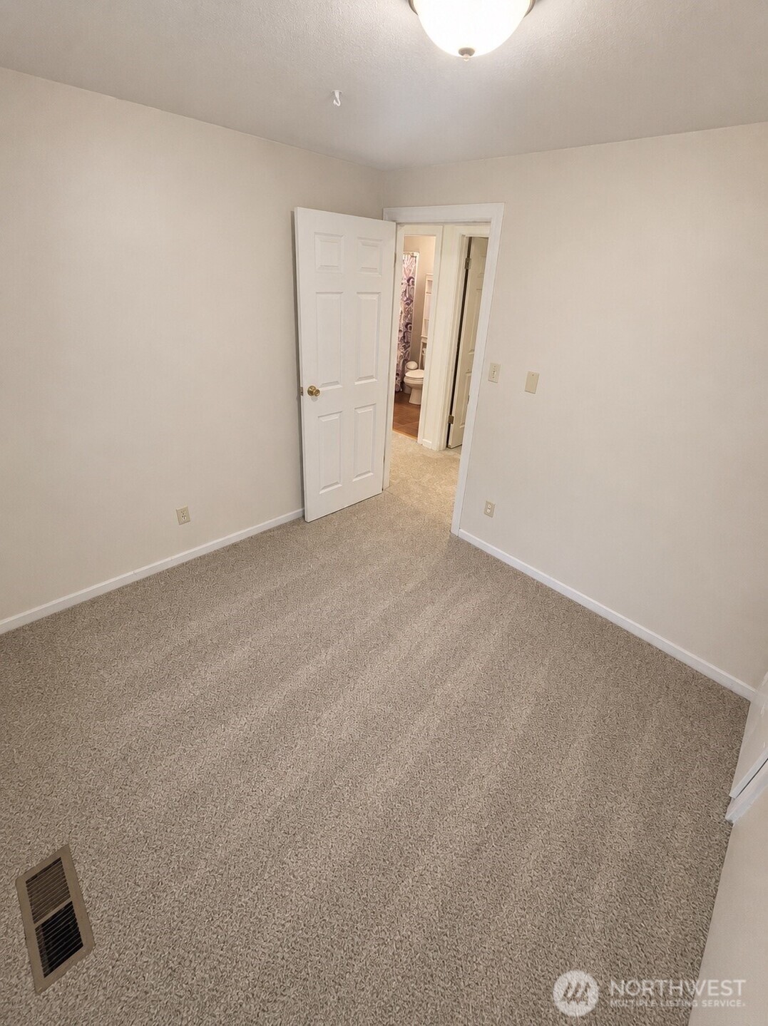 11210 133rd Avenue SE Rainier WA 98576