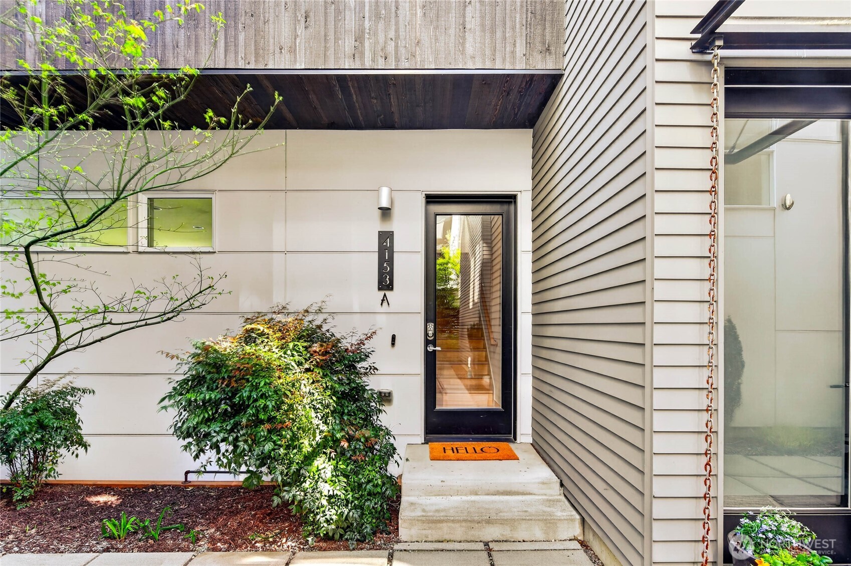 4153 California Avenue SW Seattle WA 98116
