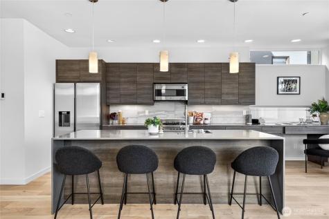 4153 California Avenue SW Seattle WA 98116