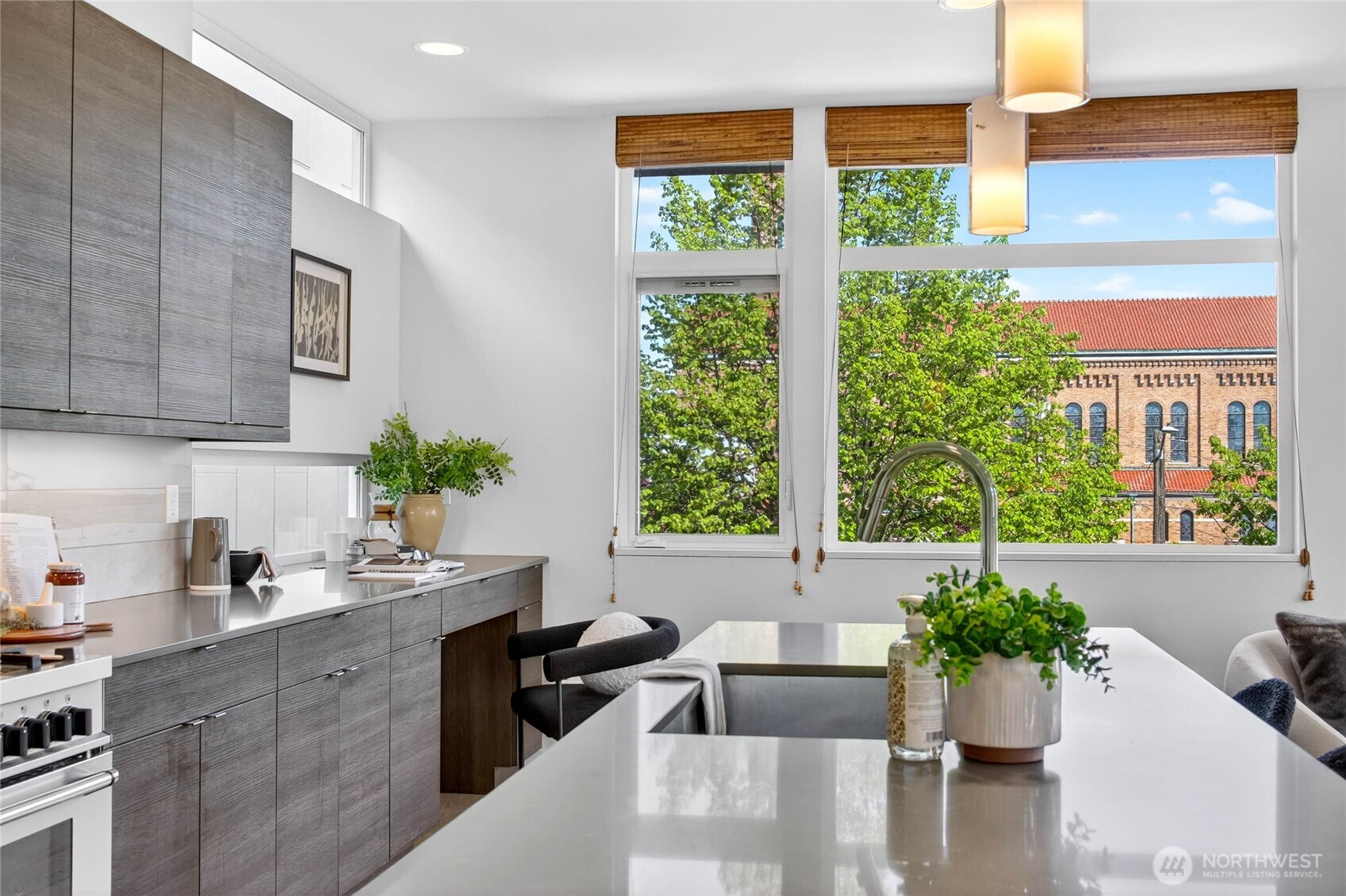 4153 California Avenue SW Seattle WA 98116