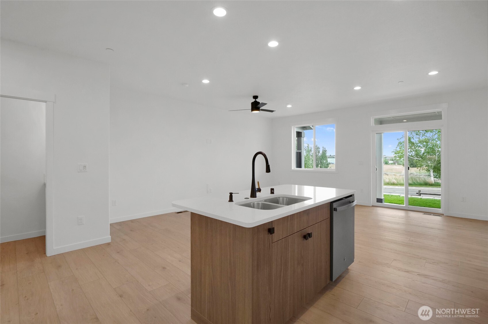 6398 NE Melby Way Moses Lake WA 98837