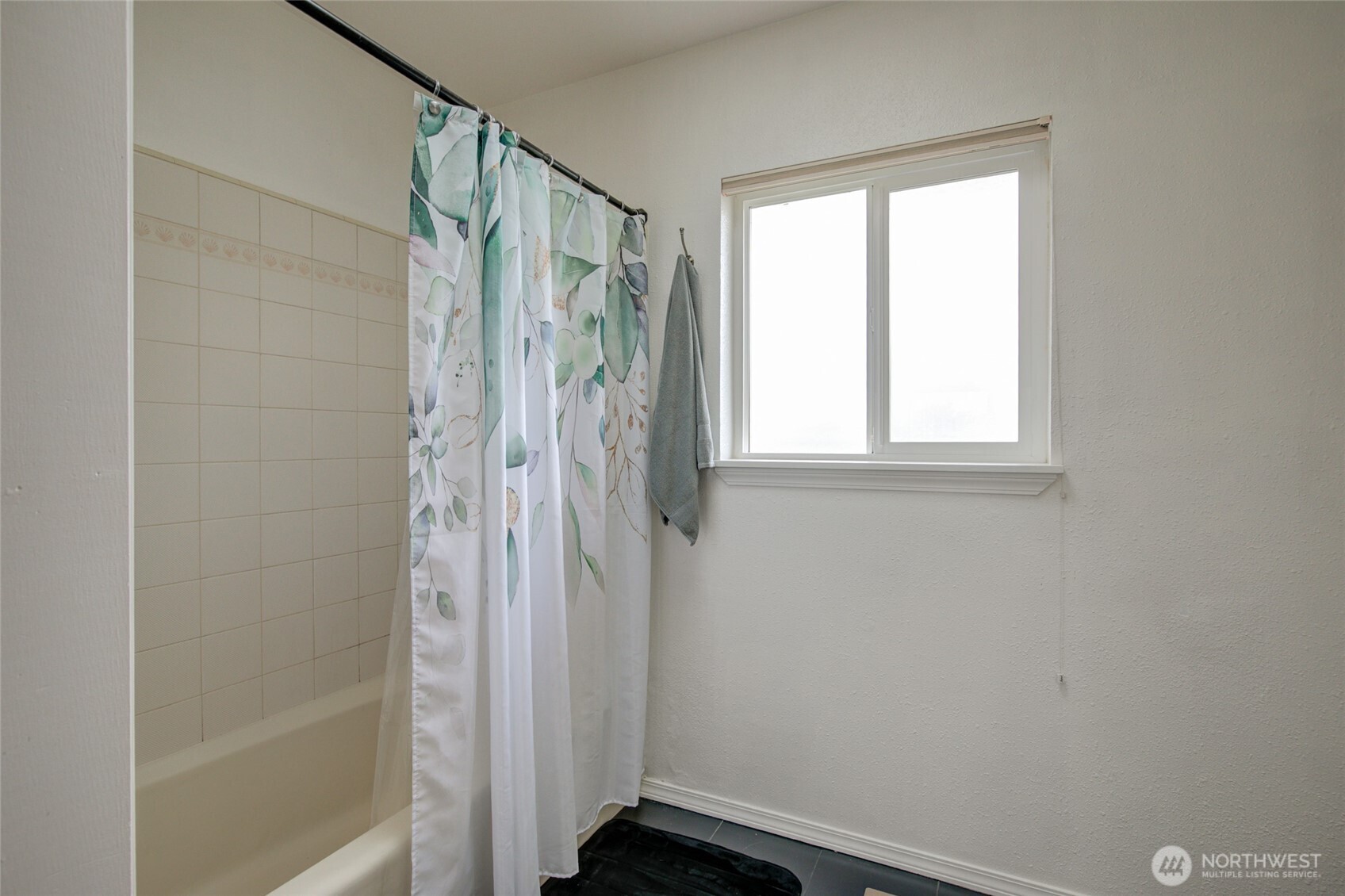 200 Ocean Lake Way NW Ocean Shores WA 98569