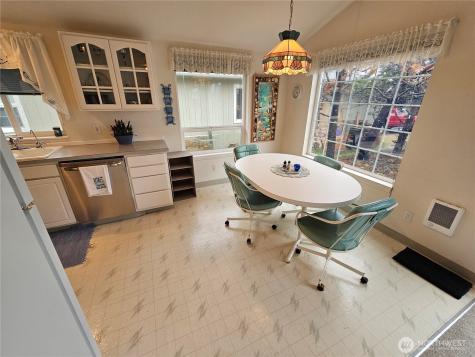 33406 H Place Ocean Park WA 98640