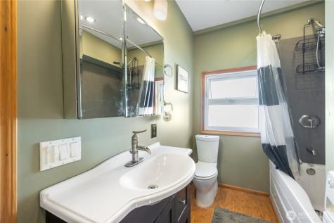 2766 Westlake Avenue N Seattle WA 98109