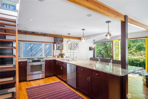 2766 Westlake Avenue N Seattle WA 98109