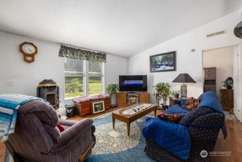 5194 School Street Acme WA 98220