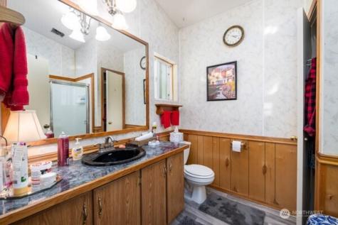 5194 School Street Acme WA 98220