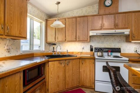 5194 School Street Acme WA 98220