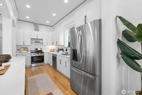7908 S Lakeridge Drive Seattle WA 98178
