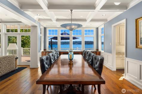 8233 W Mercer Way Mercer Island WA 98040