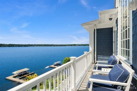 8233 W Mercer Way Mercer Island WA 98040