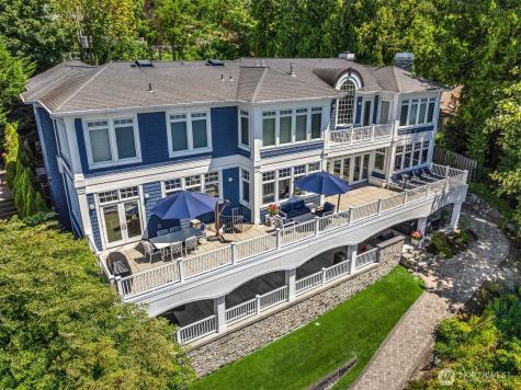 8233 W Mercer Way Mercer Island WA 98040