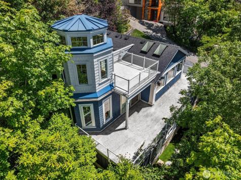 8233 W Mercer Way Mercer Island WA 98040