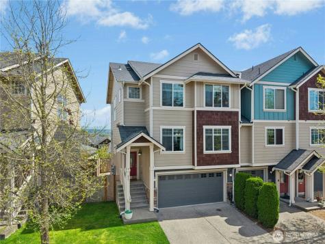 527 Pilchuck Path Everett WA 98201