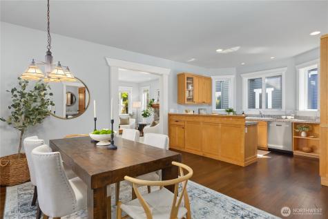 9039 North Town Drive NE Bainbridge Island WA 98110
