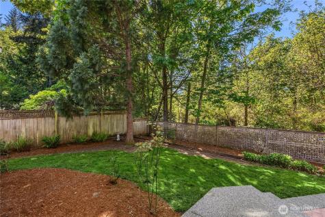 9039 North Town Drive NE Bainbridge Island WA 98110