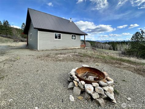 817 Dominion Springs Way Colville WA 99114