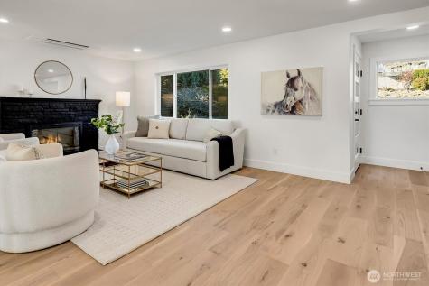 505 W Kinnear Place Seattle WA 98119