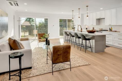 505 W Kinnear Place Seattle WA 98119