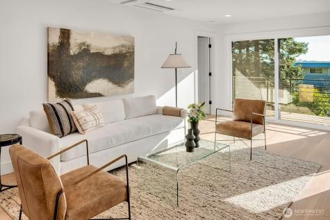 505 W Kinnear Place Seattle WA 98119
