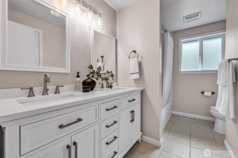 14638 124th Place NE Woodinville WA 98072