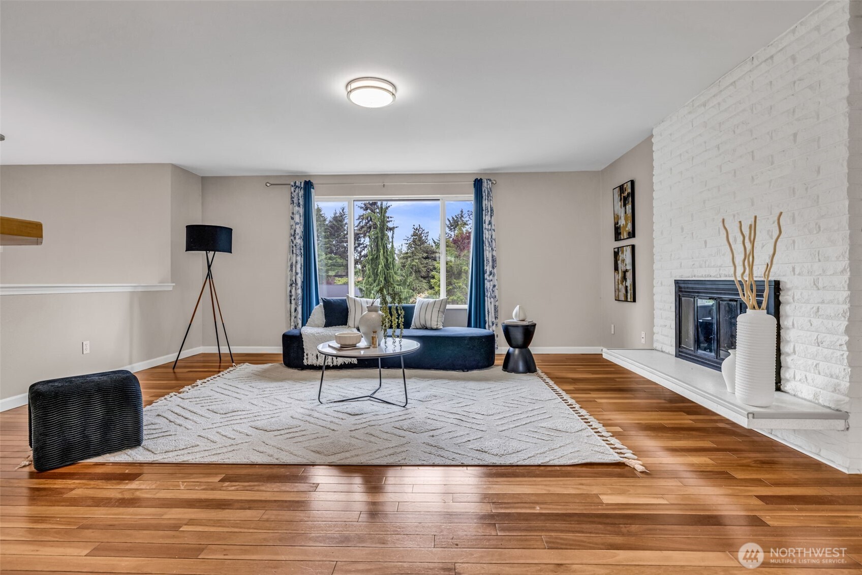 14638 124th Place NE Woodinville WA 98072