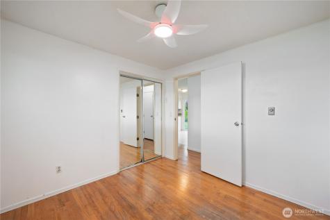359 Douglas Street Longview WA 98632
