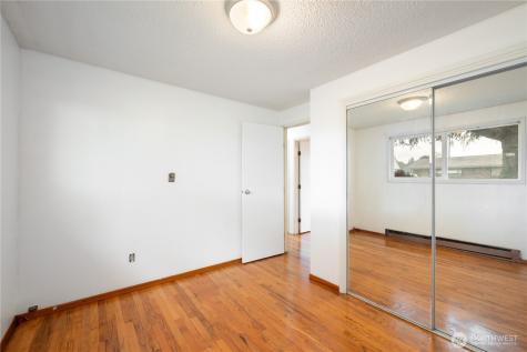 359 Douglas Street Longview WA 98632