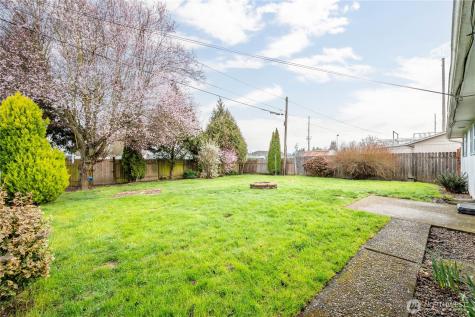 359 Douglas Street Longview WA 98632