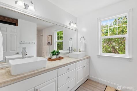 13320 227th Avenue NE Woodinville WA 98077