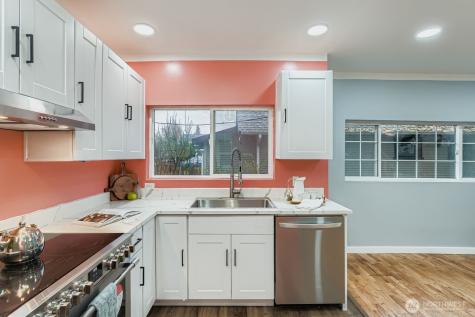 102 N Street NE Auburn WA 98002