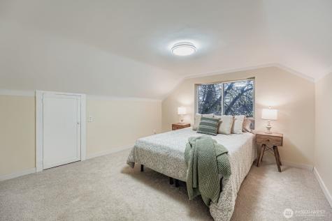 102 N Street NE Auburn WA 98002