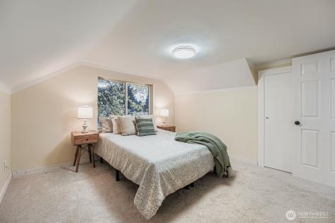 102 N Street NE Auburn WA 98002