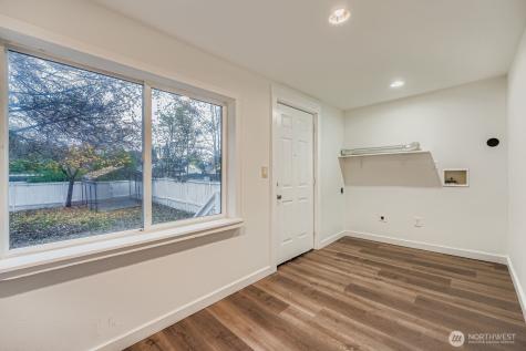102 N Street NE Auburn WA 98002