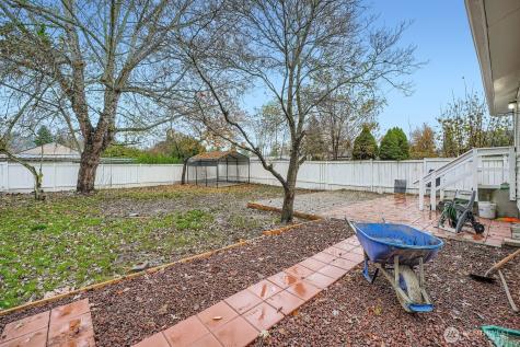 102 N Street NE Auburn WA 98002