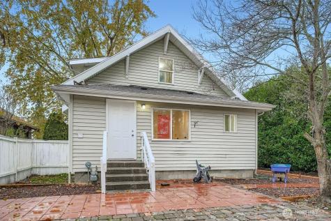 102 N Street NE Auburn WA 98002