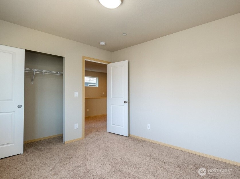 1033 Banyan Street Bremerton WA 98310