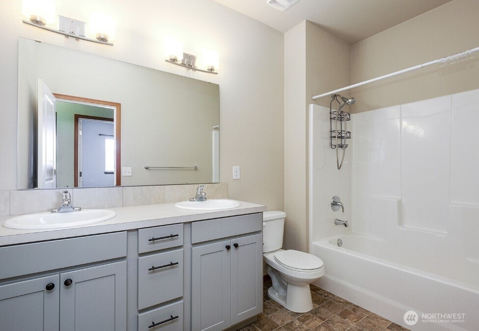1033 Banyan Street Bremerton WA 98310
