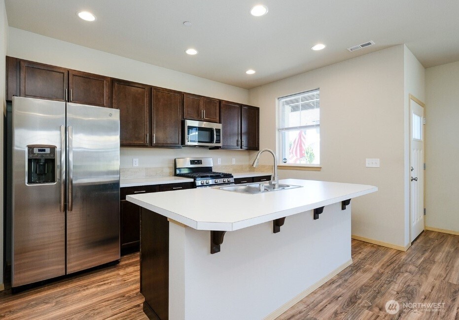 1033 Banyan Street Bremerton WA 98310