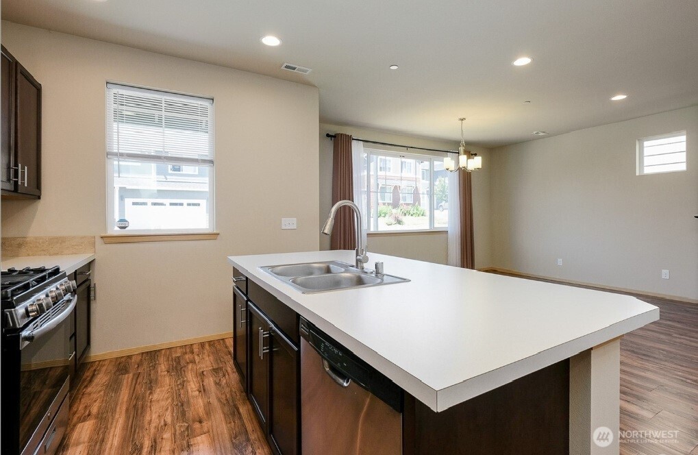 1033 Banyan Street Bremerton WA 98310