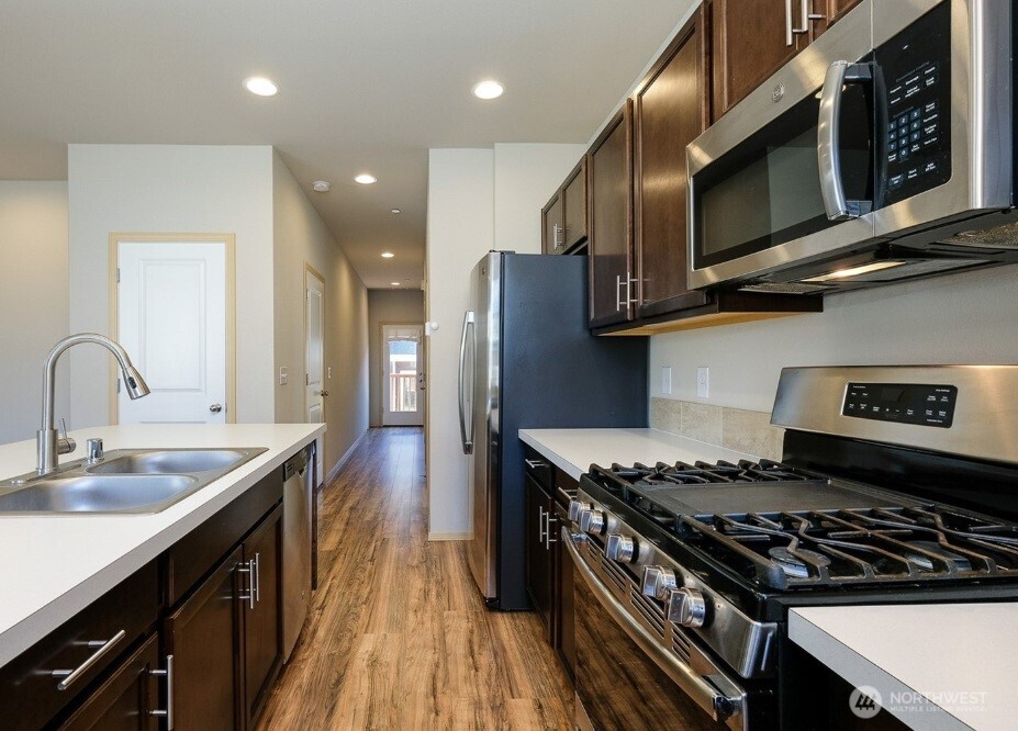 1033 Banyan Street Bremerton WA 98310