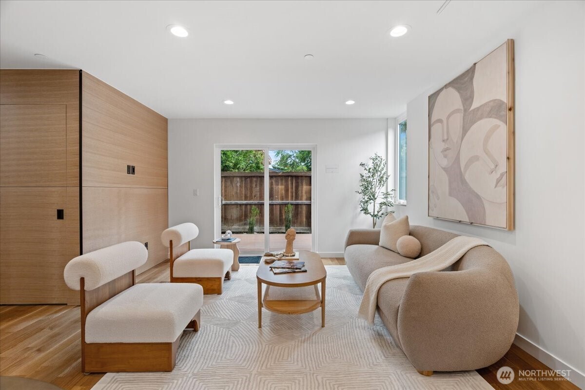 4120 Burke Avenue N Seattle WA 98103
