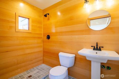 42 G Mukilteo Way Hat Island WA 98206