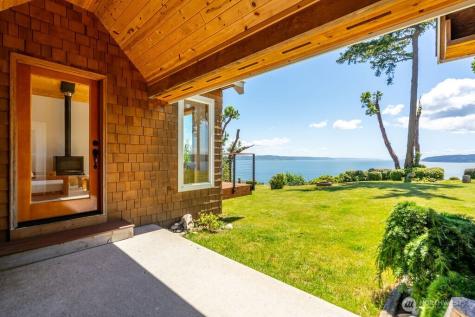 42 G Mukilteo Way Hat Island WA 98206