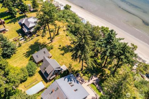 42 G Mukilteo Way Hat Island WA 98206