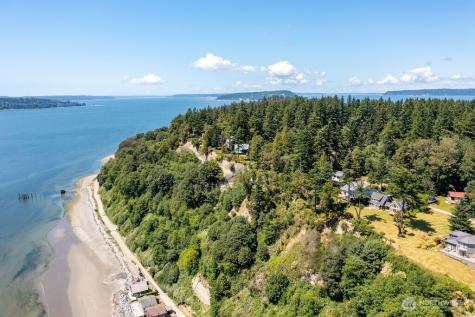 42 G Mukilteo Way Hat Island WA 98206