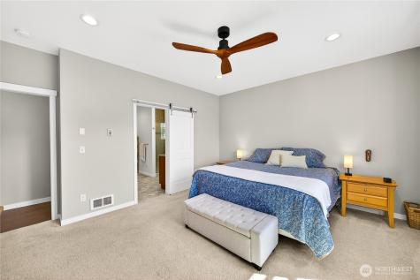 1268 Curtis Way Freeland WA 98249