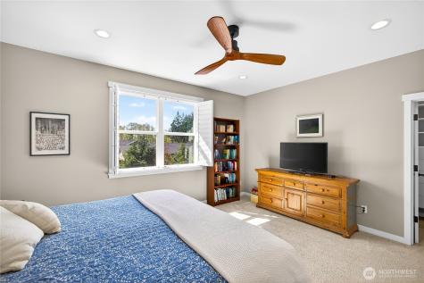 1268 Curtis Way Freeland WA 98249