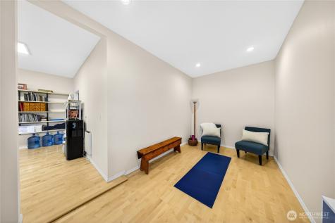 1268 Curtis Way Freeland WA 98249
