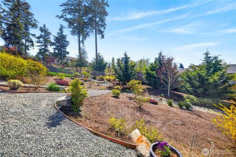 1268 Curtis Way Freeland WA 98249